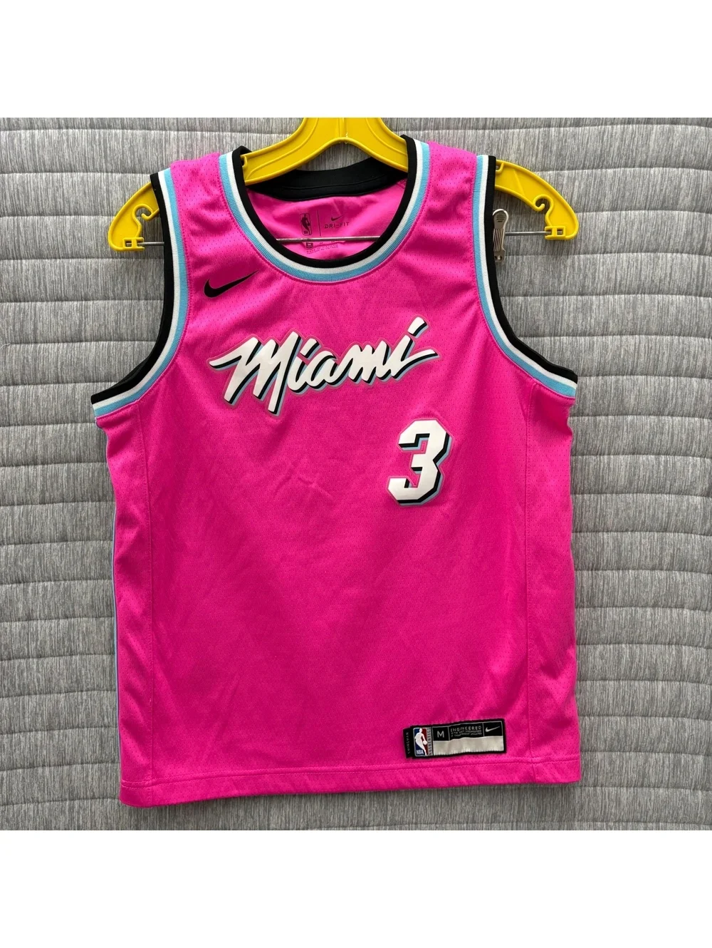 Nike NBA Miami Heat Dwyane Wade #3 Vice Hot PINK YOUTH Medium